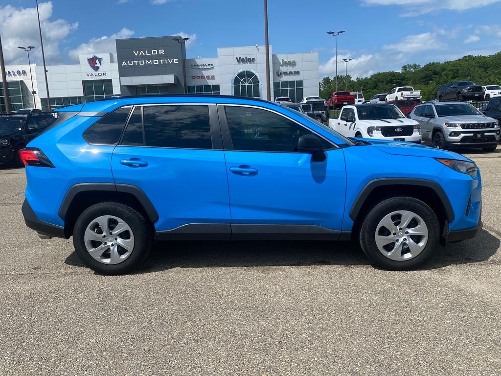2020 Toyota RAV4 LE