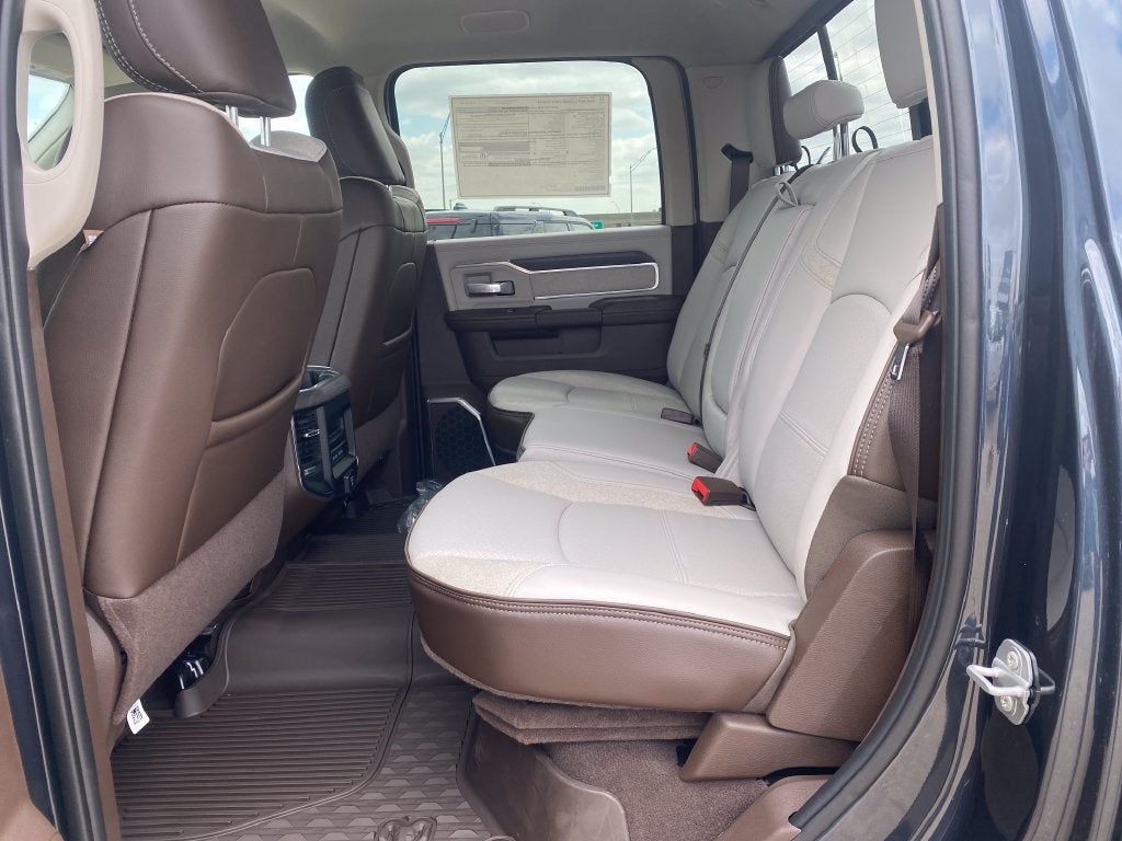 2026 RAM Ram 3500 RAM 3500 LARAMIE CREW CAB 4X4 6'4' BOX