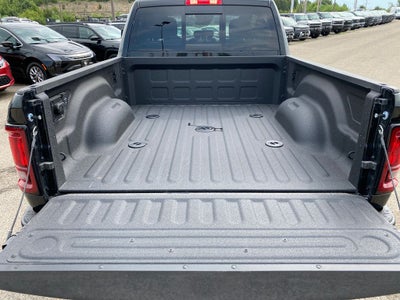 2026 RAM 2500 RAM 2500 BLACK EXPRESS CREW CAB 4X4 6'4' BOX