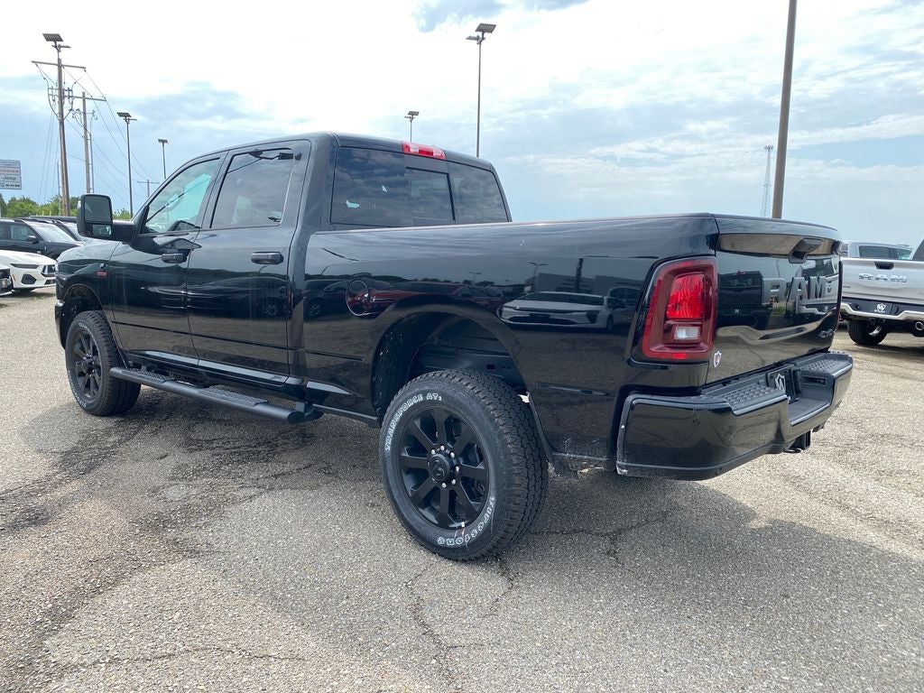 2026 RAM 2500 RAM 2500 BLACK EXPRESS CREW CAB 4X4 6'4' BOX