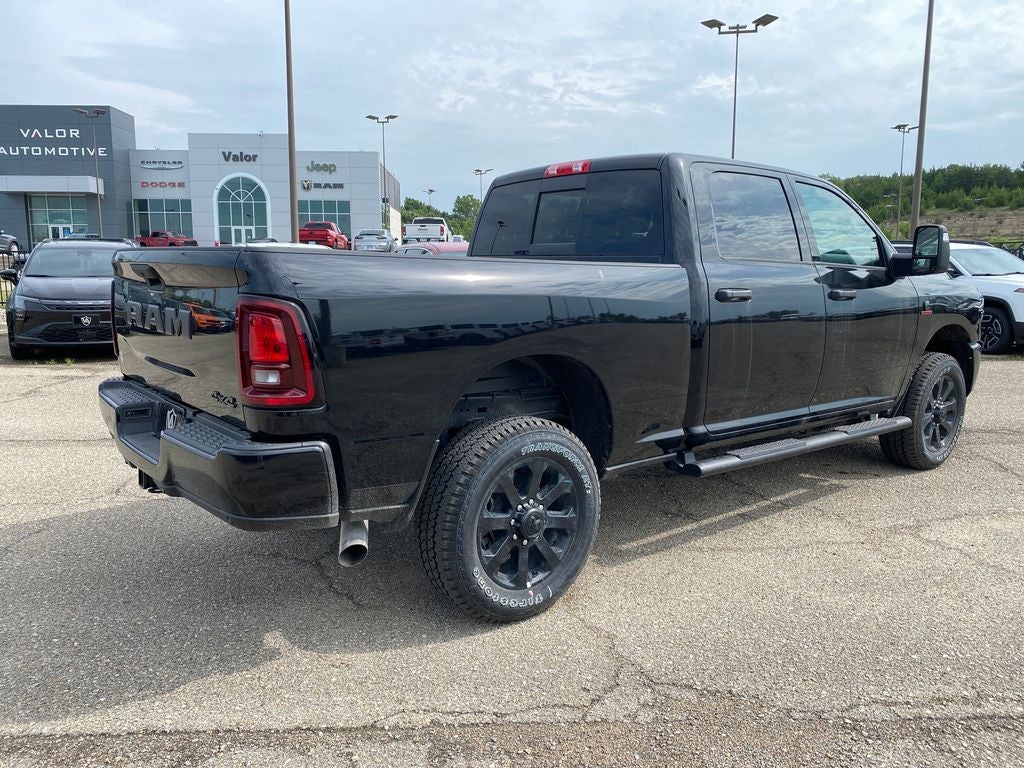 2026 RAM 2500 RAM 2500 BLACK EXPRESS CREW CAB 4X4 6'4' BOX