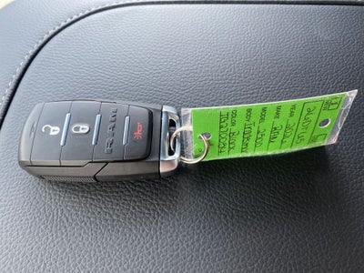 2026 RAM Ram 2500 RAM 2500 BLACK EXPRESS CREW CAB 4X4 8' BOX