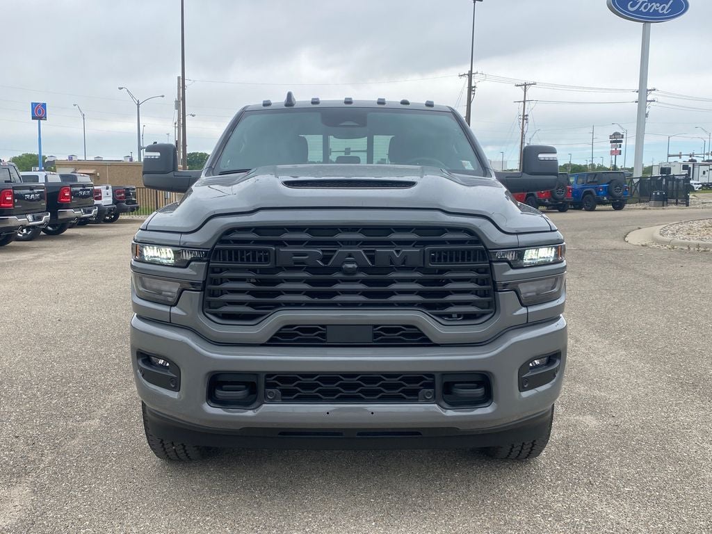 2026 RAM Ram 2500 RAM 2500 BLACK EXPRESS CREW CAB 4X4 8' BOX