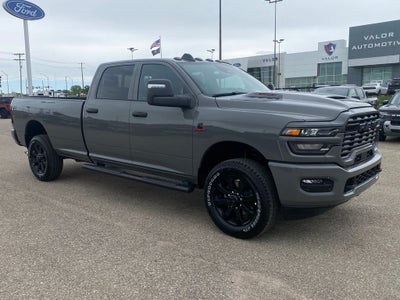 2026 RAM Ram 2500 RAM 2500 BLACK EXPRESS CREW CAB 4X4 8' BOX