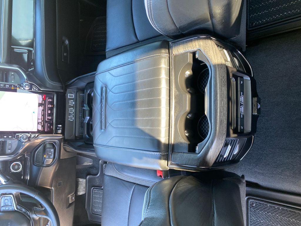 2025 RAM 3500 Limited Crew Cab 4x4 8' Box