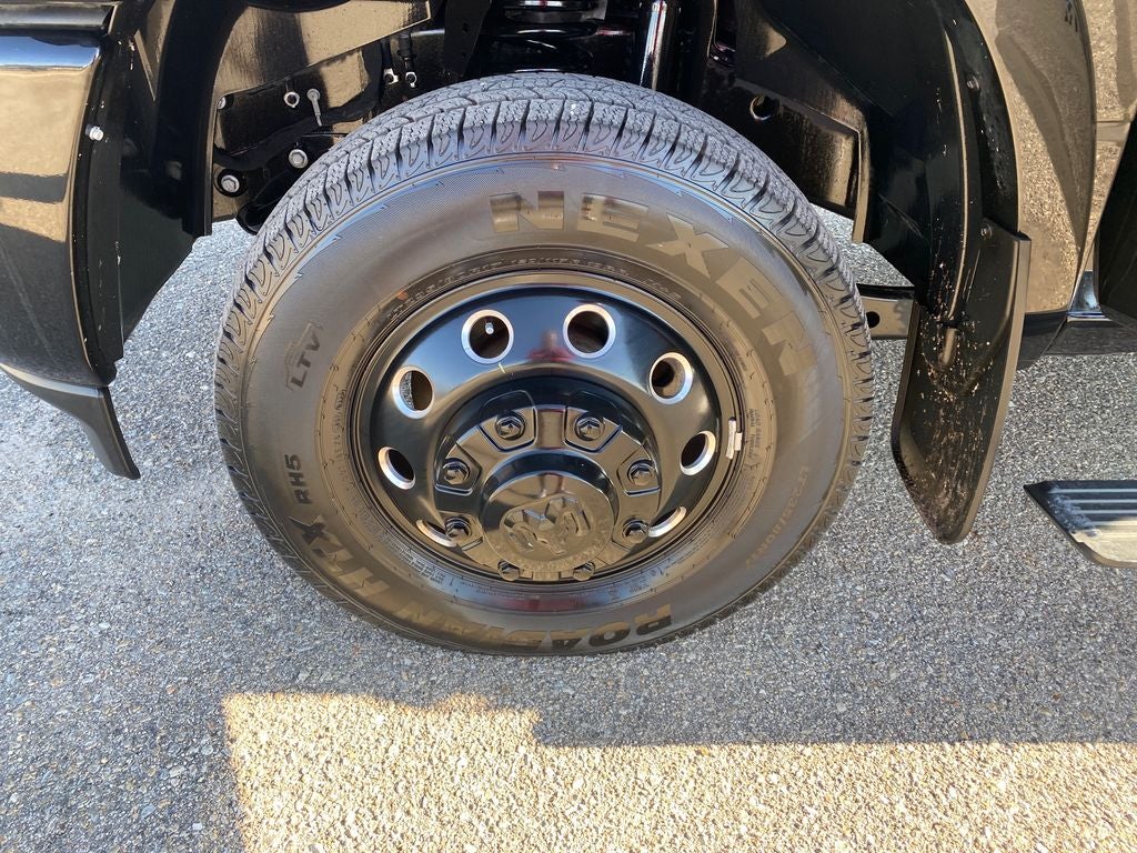 2025 RAM 3500 Limited Crew Cab 4x4 8' Box