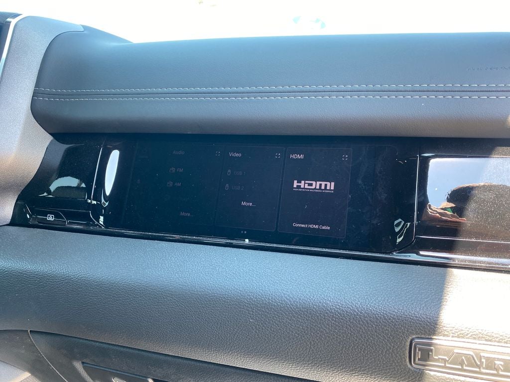2026 RAM Ram 1500 RAM 1500 LARAMIE CREW CAB 4X2 5'7' BOX
