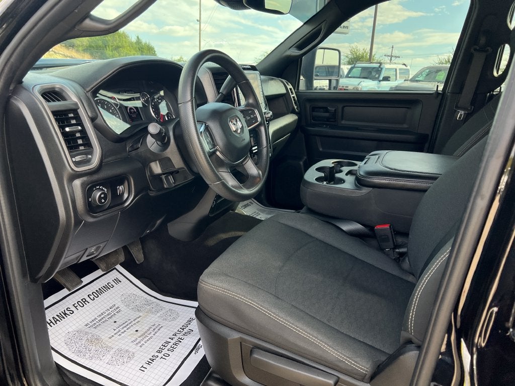 2026 RAM 2500 Black Express Crew Cab 4x4 6'4' Box