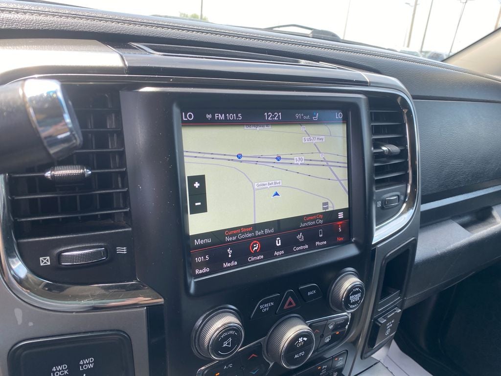2018 RAM 2500 Laramie Crew Cab 4x4 6'4' Box