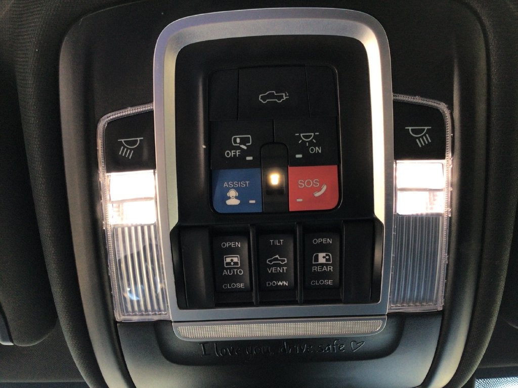 2022 RAM 2500 Laramie Crew Cab 4x4 6'4' Box