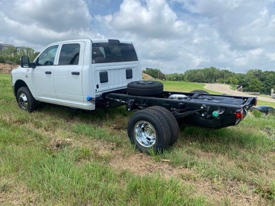 2026 RAM Ram 3500 Chassis Cab RAM 3500 TRADESMAN CREW CAB CHASSIS 4X4 60' CA