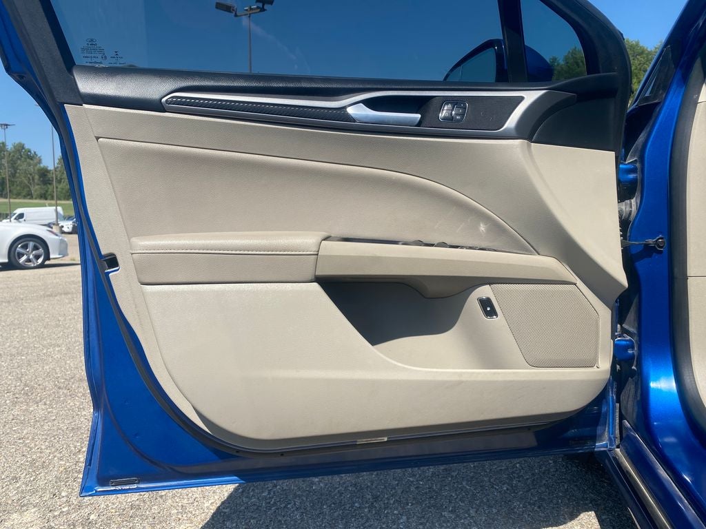 2017 Ford Fusion Energi SE Luxury