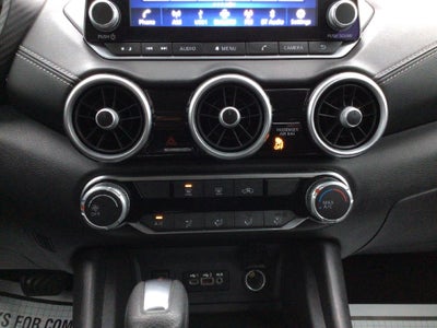 2024 Nissan Sentra SV Xtronic CVT