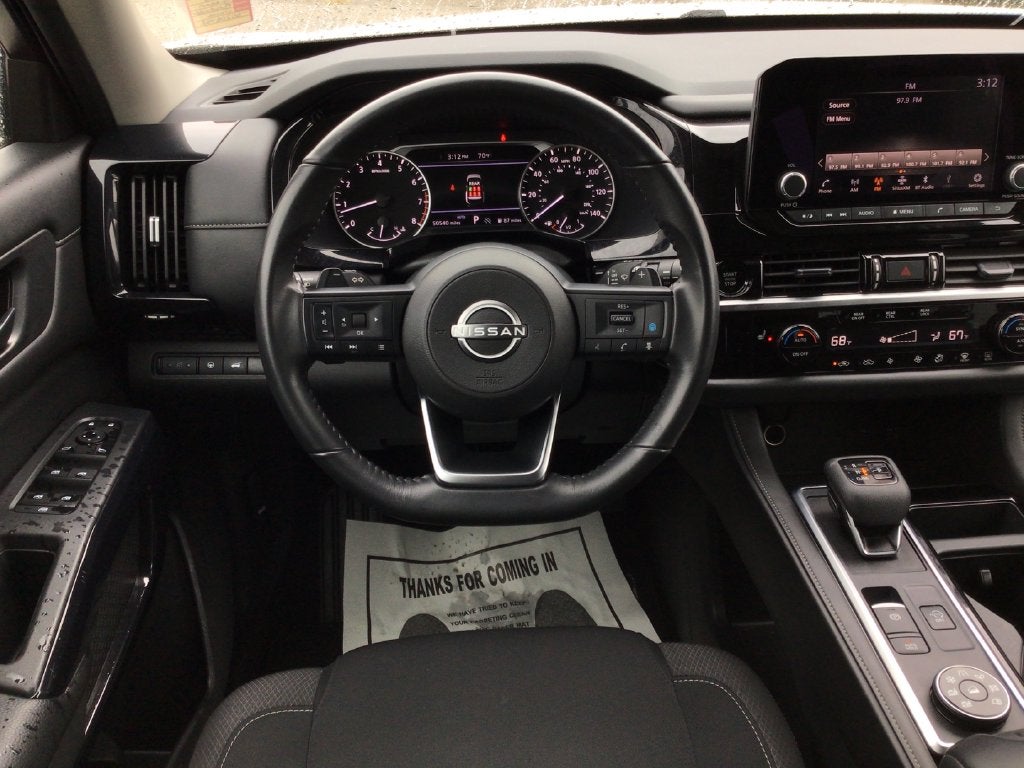 2025 Nissan Pathfinder SV 4WD