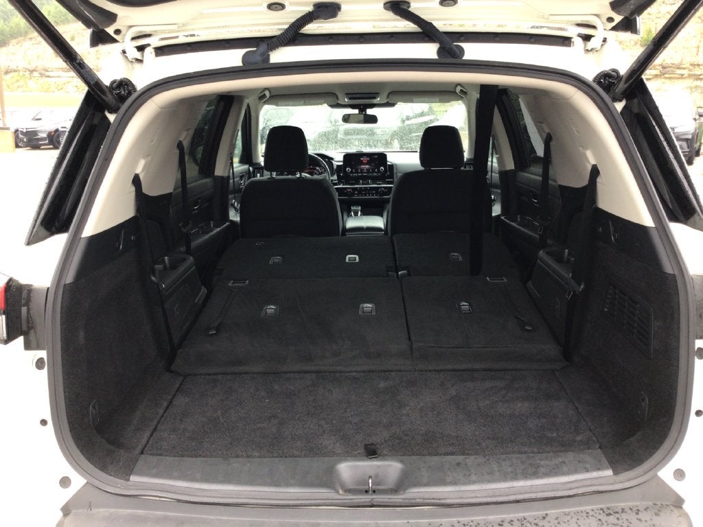 2025 Nissan Pathfinder SV 4WD