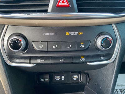 2019 Hyundai Santa Fe SE