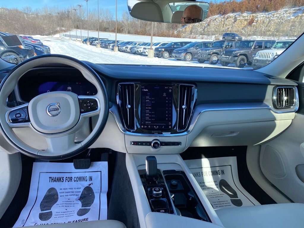 2024 Volvo S60 B5 Core Dark Theme